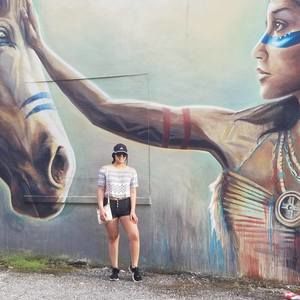 Meet your Posher, Stefany